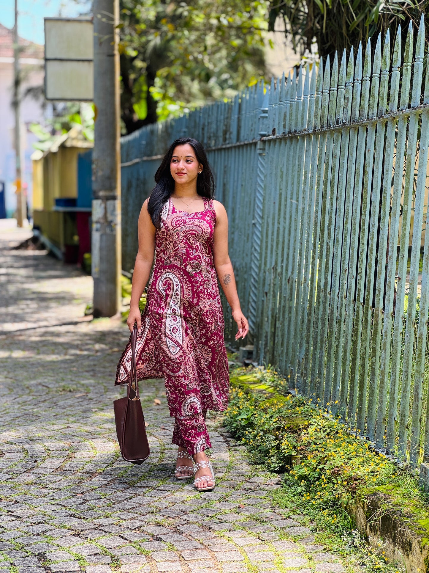Maroon Paisely Printed Kurta Pant Set