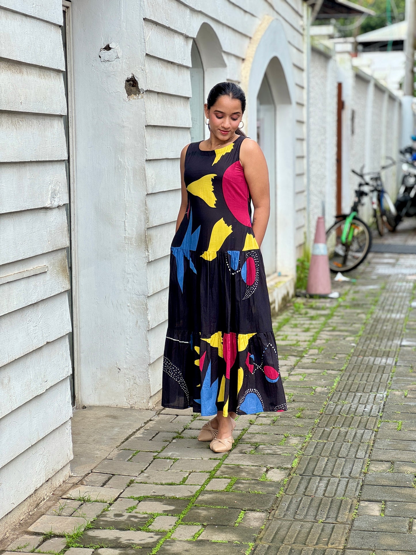 Black Cotton Muticolor Printed Tired Maxi Dress