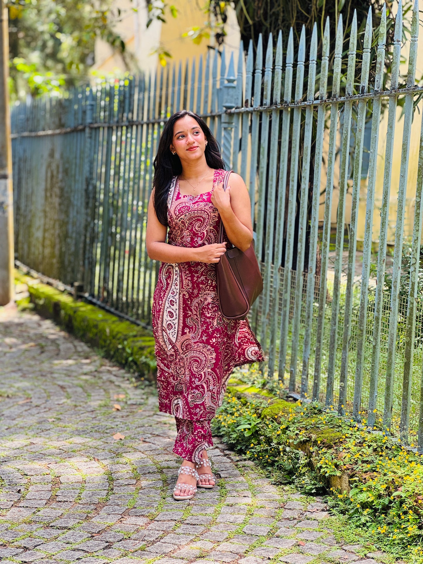 Maroon Paisely Printed Kurta Pant Set
