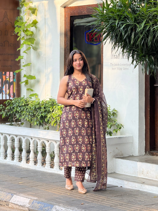 “Brownie” Cotton Halter neck Set with Dupatta