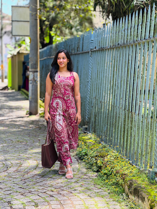 Maroon Paisely Printed Kurta Pant Set