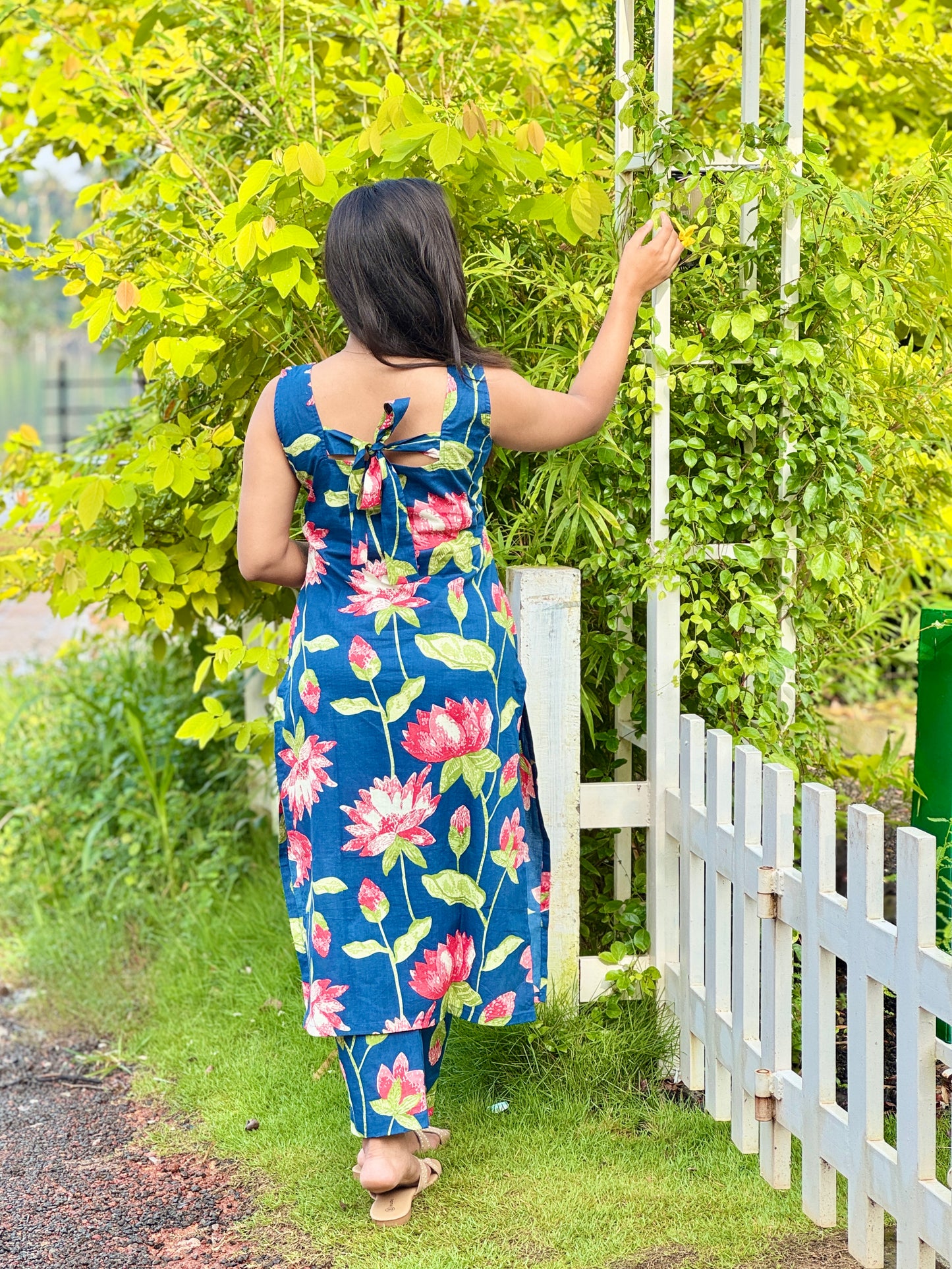 Blue Cotton Lotus Printed Kurta and Pant Set