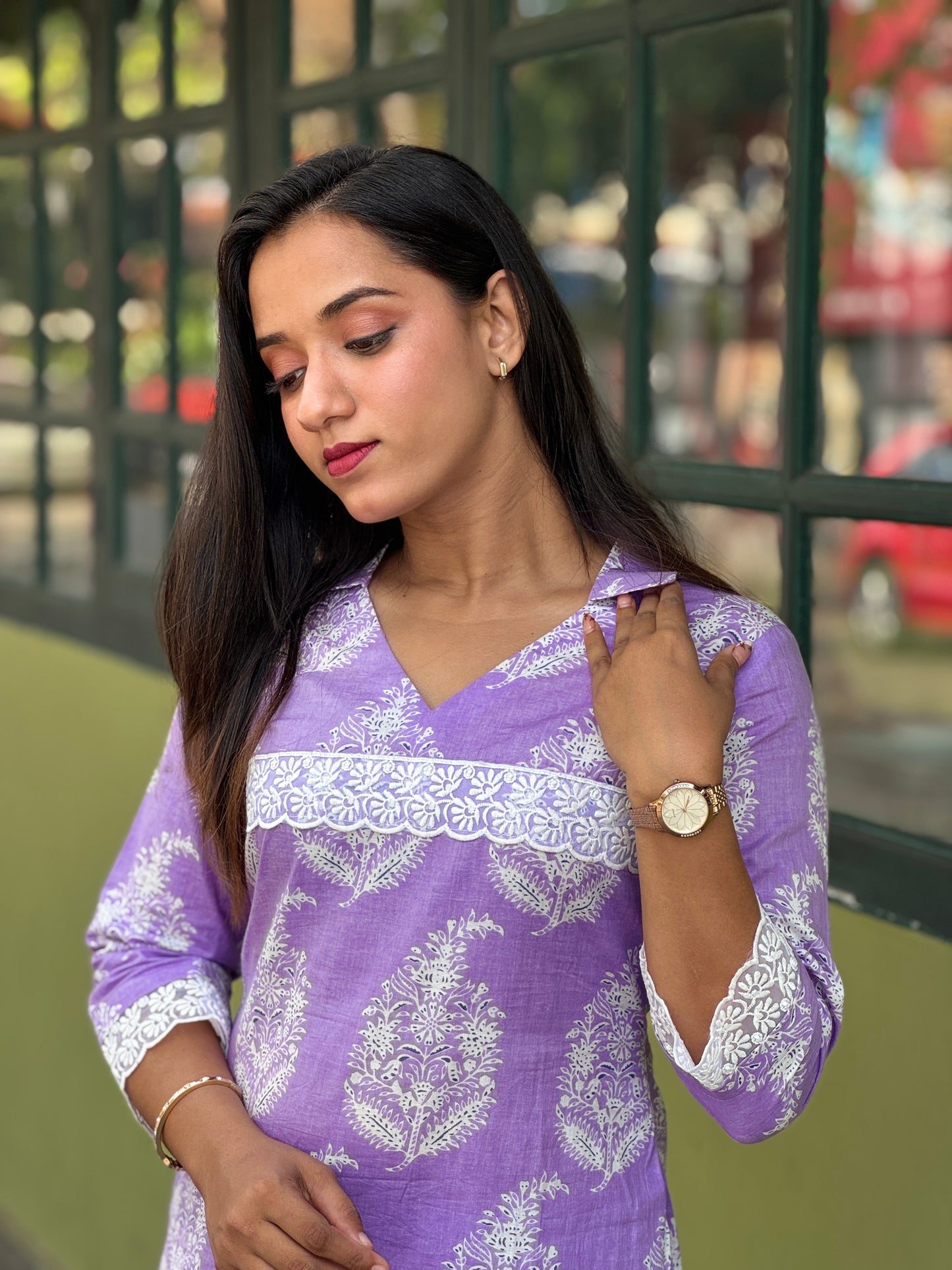 Light Lavender Lace detailed Kurta and Pant Set with Shirt Collar Neck