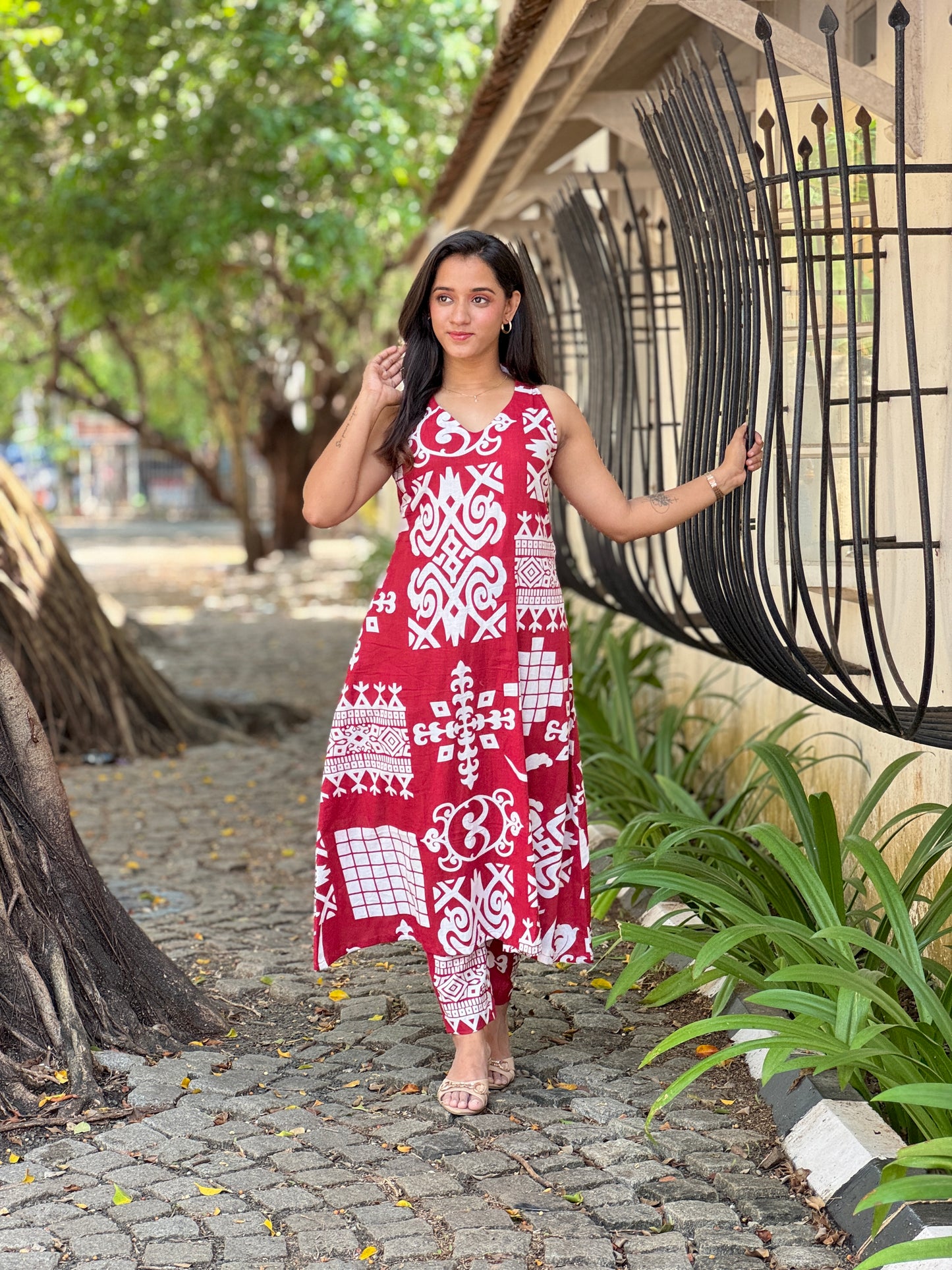 Red Abstract Print Kurta Pant Set