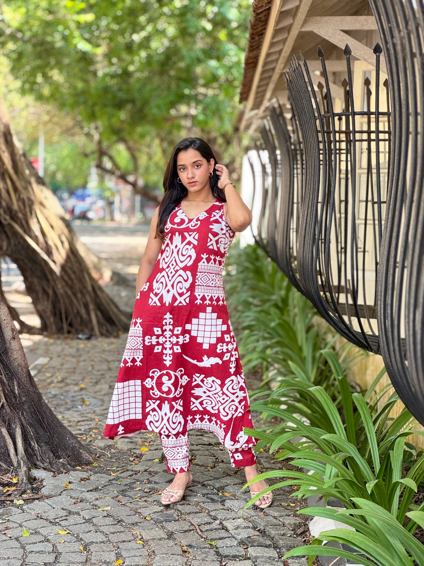 Red Abstract Print Kurta Pant Set
