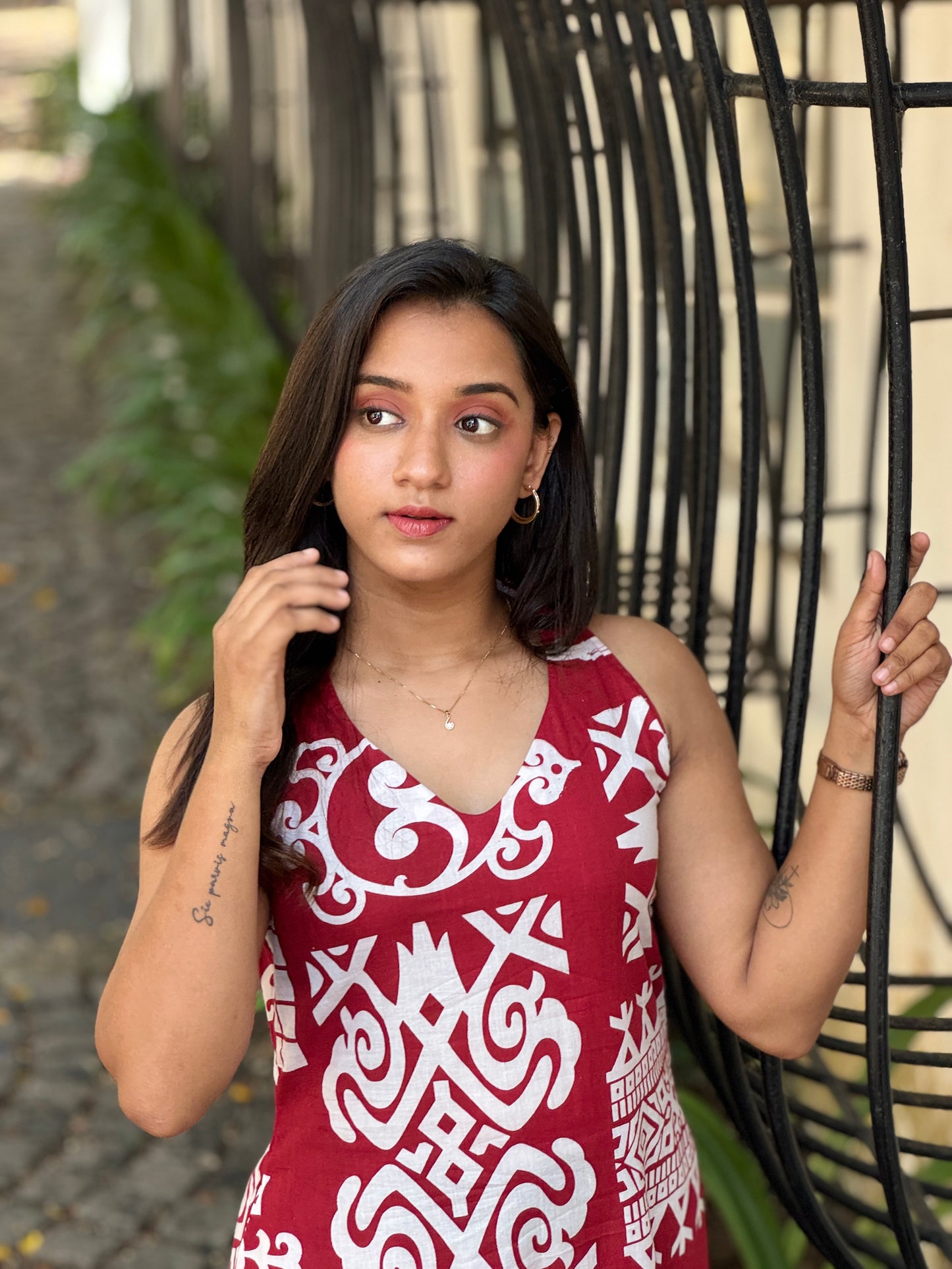 Red Abstract Print Kurta Pant Set