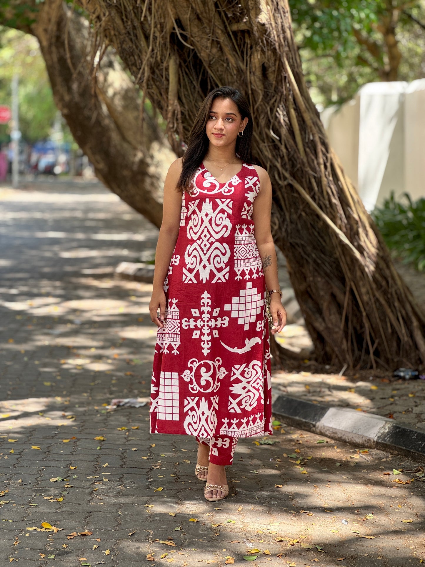 Red Abstract Print Kurta Pant Set