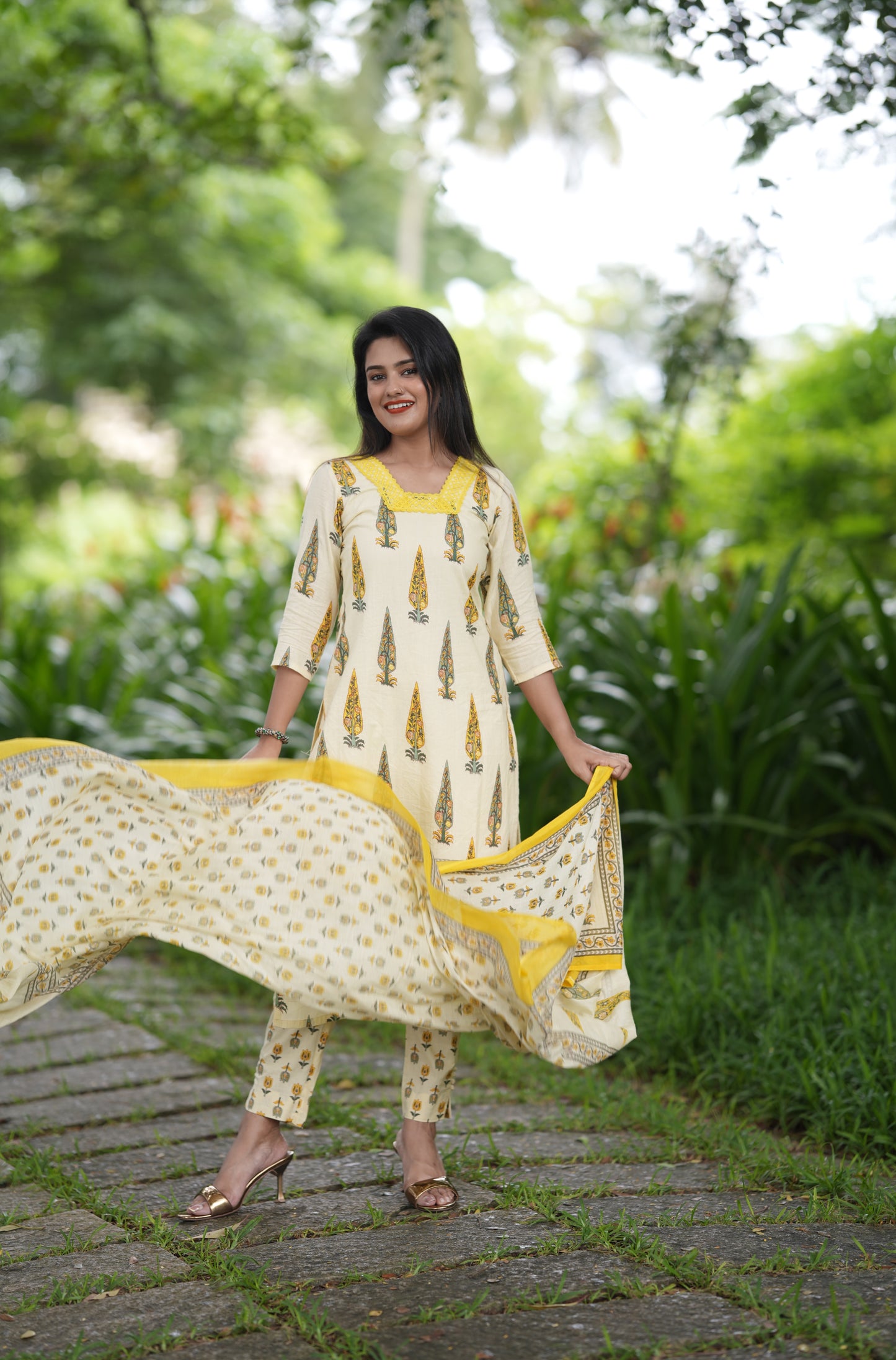 Ponnonam 2026 - Cotton Printed Suit Set