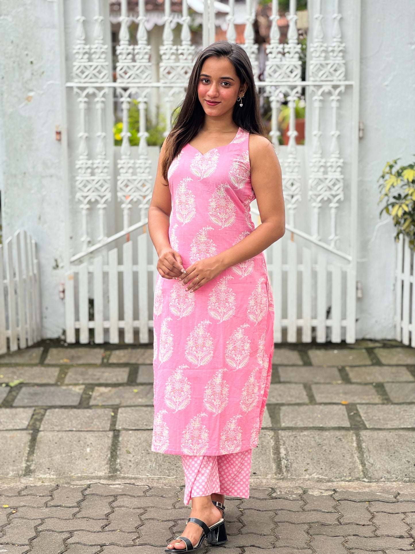 Pink Soft Cotton Halter Neck kurta and pant set